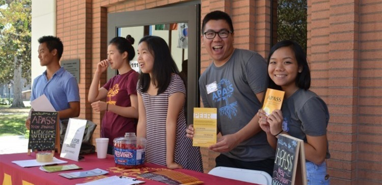 Photo of the APIDA student welcome with members of APASS