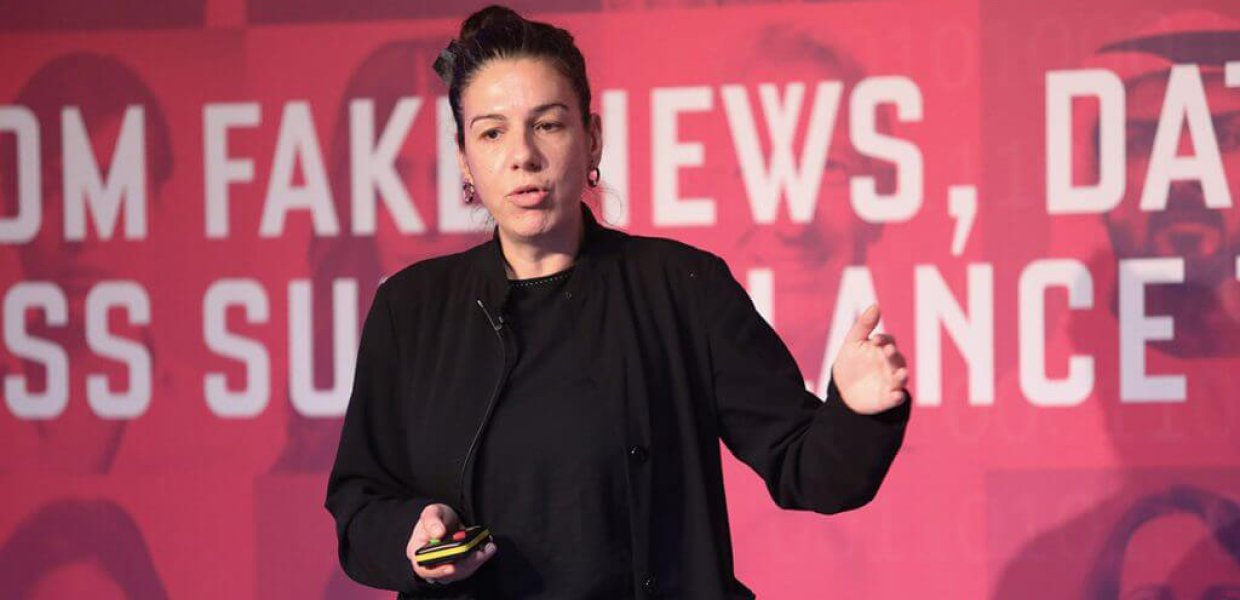 Dr. Athina Karatzogianni