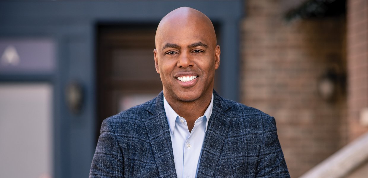 Photo of Kevin Frazier