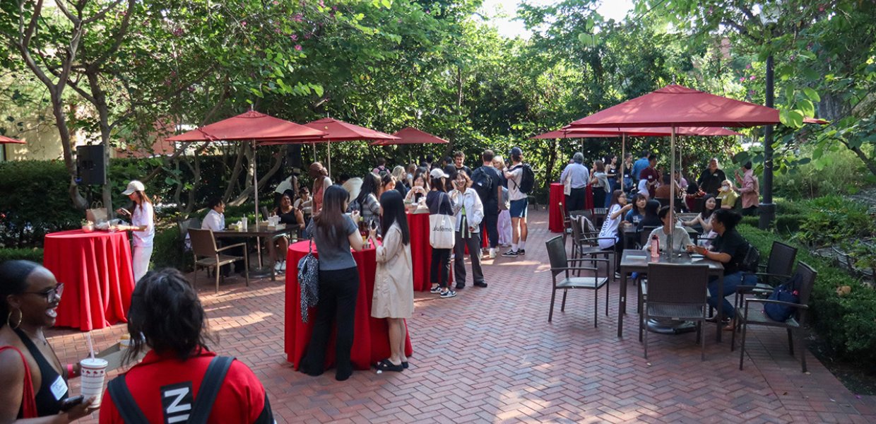 The USC Annenberg new graduate student welcome reception, 2023. 