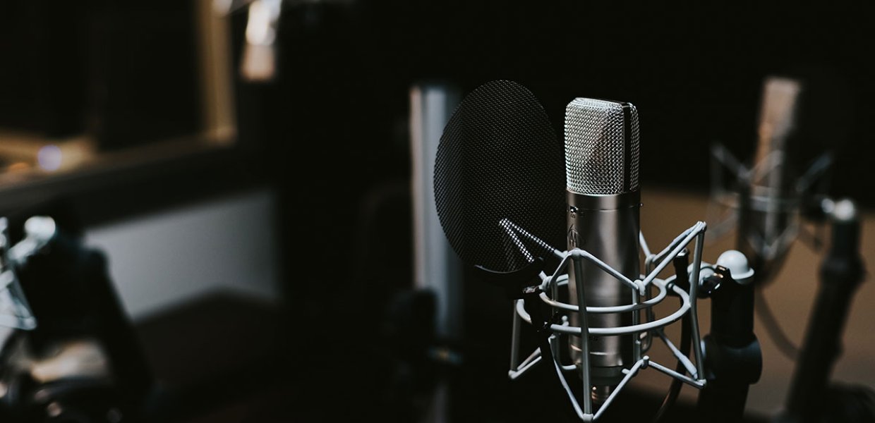 Photo of a podcast microphone