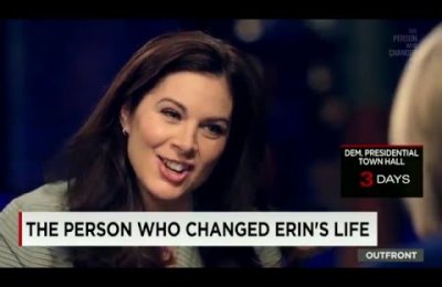 School of Journalism Director Willow Bay in conversation with CNN's Erin Burnett