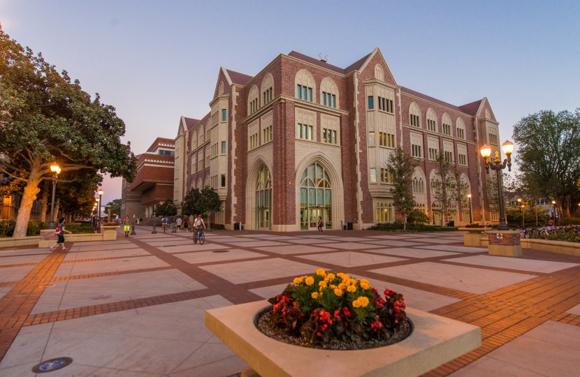 Fall 2015 | USC Annenberg School for Communication and Journalism