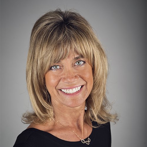 Photo of Toni Erickson Knight